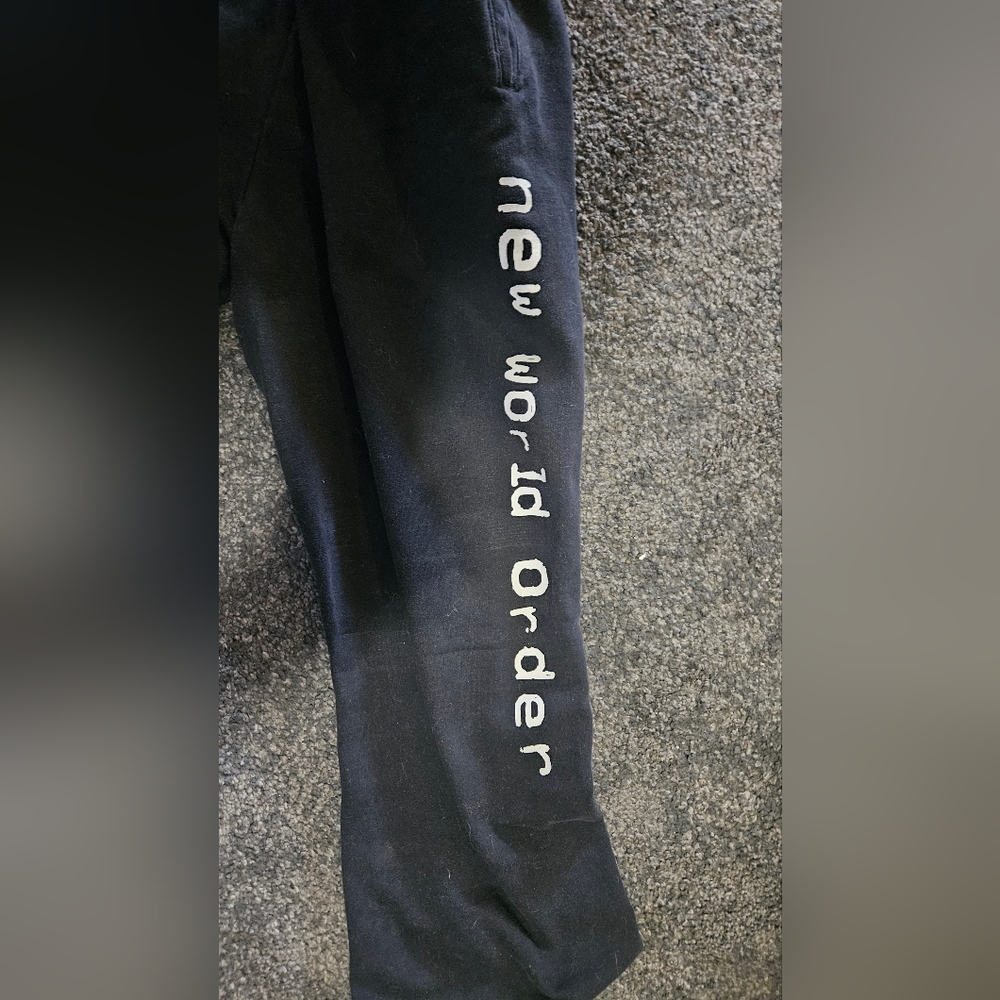 WWE NWO SWEATS - Picture 2 of 5